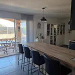 Location Magnifique Provencale Familiale Piscine 6 Chambres, Ideal Pour Enfants, Proche Mer,entre Nimes Et Montpellier Villa