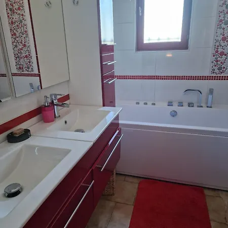 ヴィラ Location Magnifique Provencale Familiale Piscine 6 Chambres, Ideal Pour Enfants, Proche Mer,entre Nimes Et Montpellier Mus
