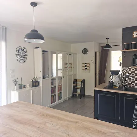 Villa Location Magnifique Provencale Familiale Piscine 6 Chambres, Ideal Pour Enfants, Proche Mer,entre Nimes Et Montpellier Mus